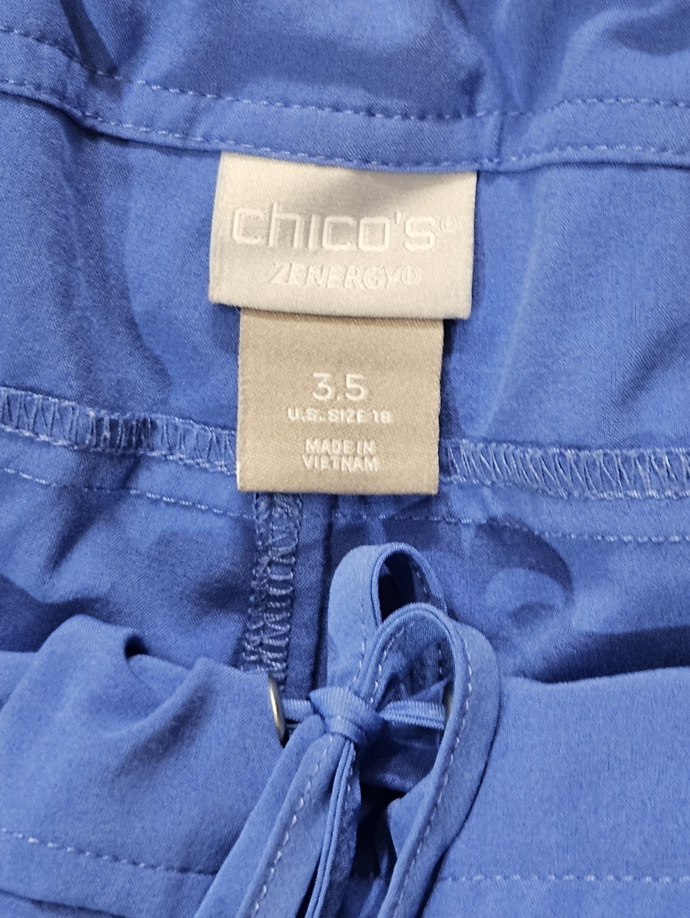 Chicos Zenergy Cargo Capri Pants Womens Size 18 Light Blue High Rise Athleisure - Picture 5 of 6